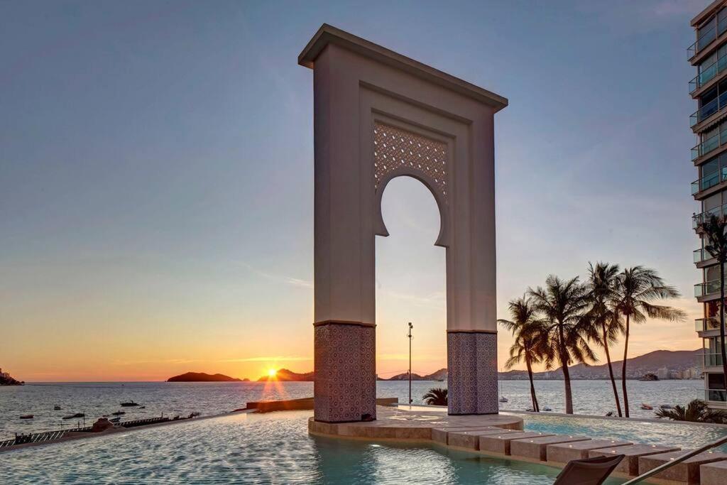 Luxury Apartment In Front Of Acapulco Beach Exterior photo